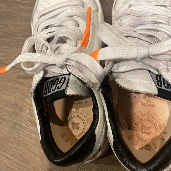 COPY - Kids Golden Goose Sneakers - size 28. Worn one time and perfect conditio… - Picture 5 of 6